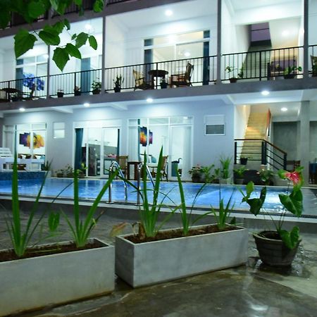 Di Sicuro Tourist Inn Hikkaduwa Exterior photo